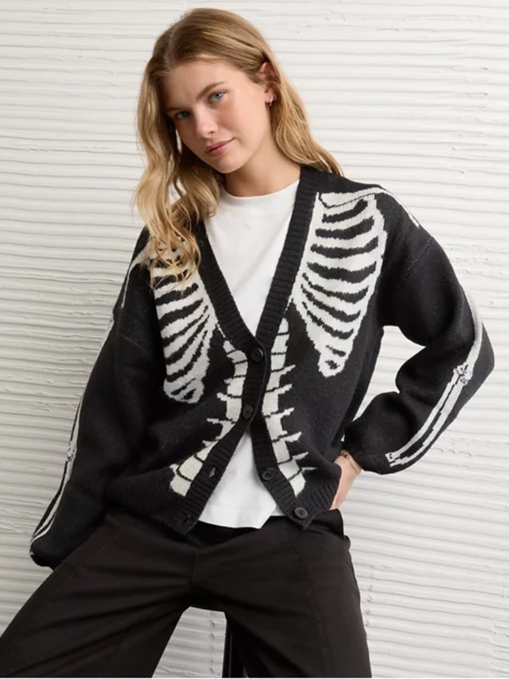 NWT American Eagle Whoa So Soft Skeleton Cardigan Sweater Size M Halloween AE